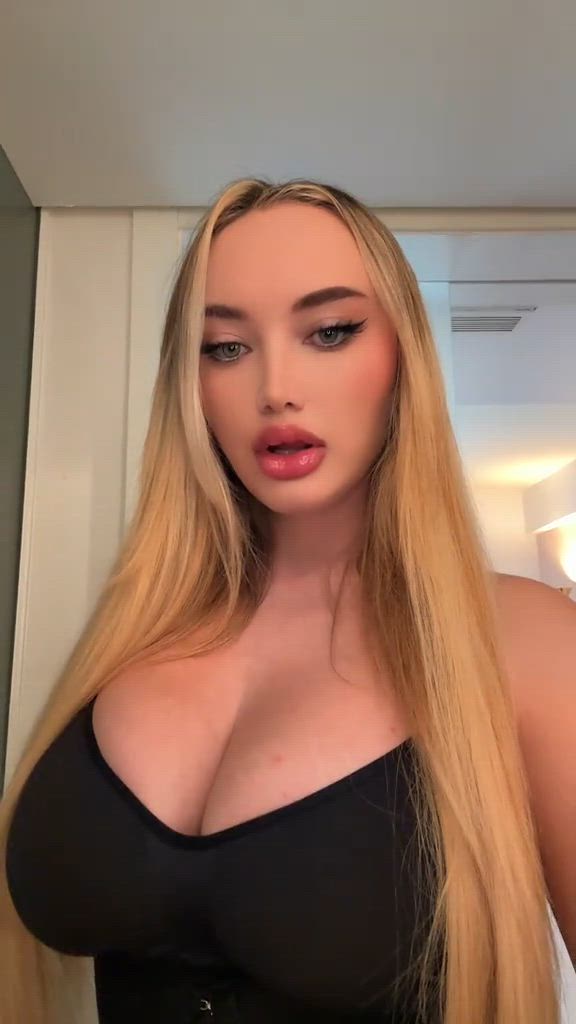 Demi