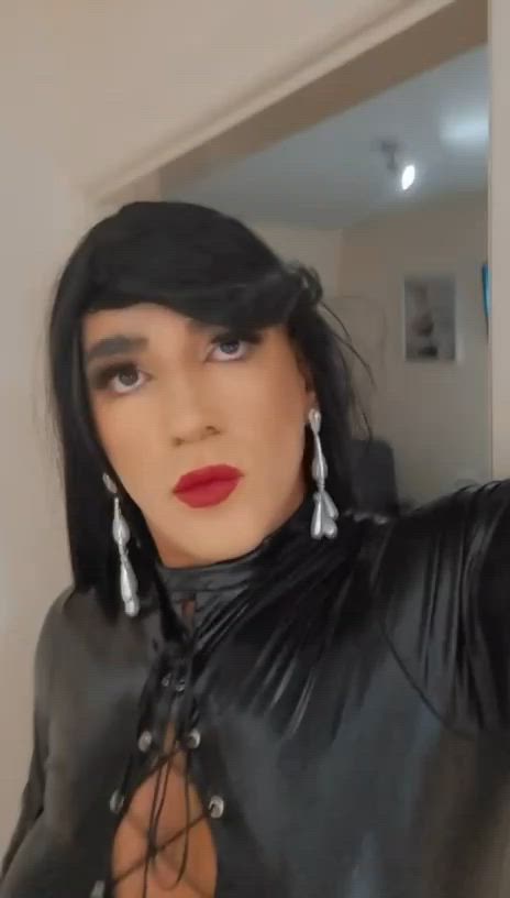 PAOLA DOM